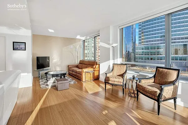 Rented by Sotheby's International Realty | media 19