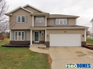 1018 White Ivy Pl NE, Cedar Rapids, IA 52402