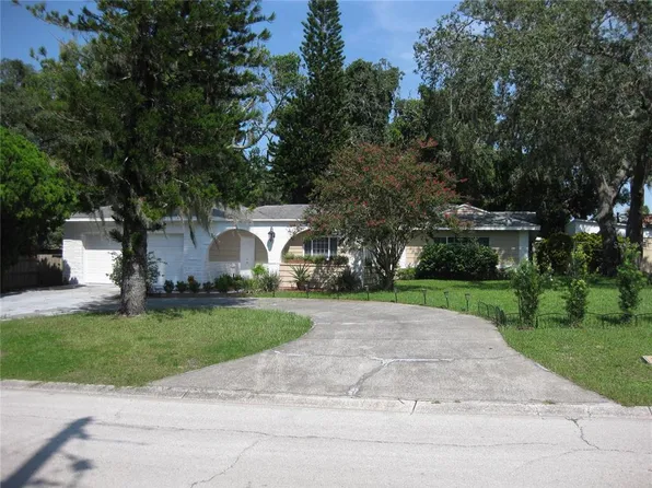7026 Lenape Cir, New Port Richey, FL 34653