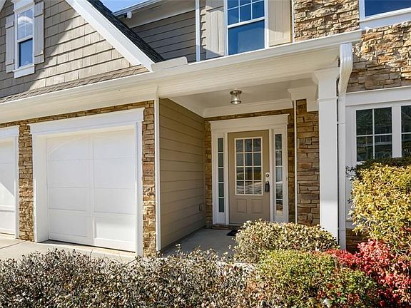 2nd image of 3638 W Park Cir