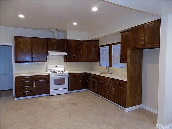 3rd image of 1437 S Mesa St #1441