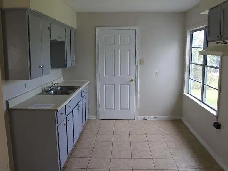 5715 Belmark St — Photo 11