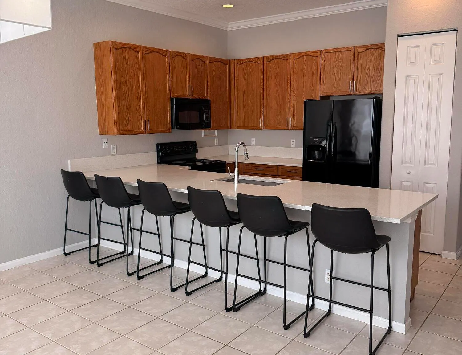 2 bed, 2.5 bath, 1560 sqft, $2,550 — Photo 3