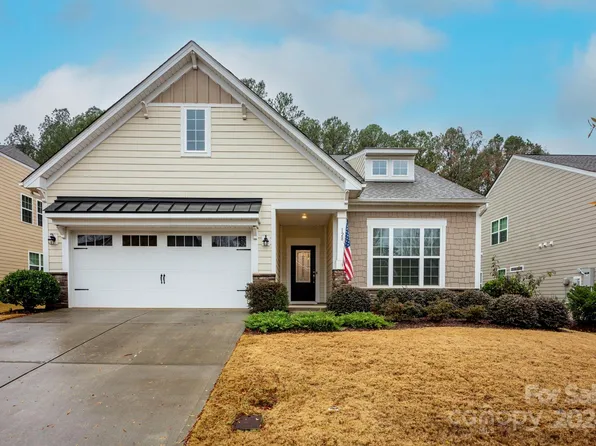 128 Van Gogh Trl, Mount Holly, NC 28120