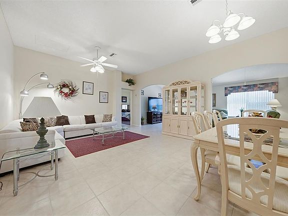 3rd image of 511 San Lorenzo Ct