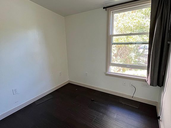 5th image of 1419 De La Vina St #F