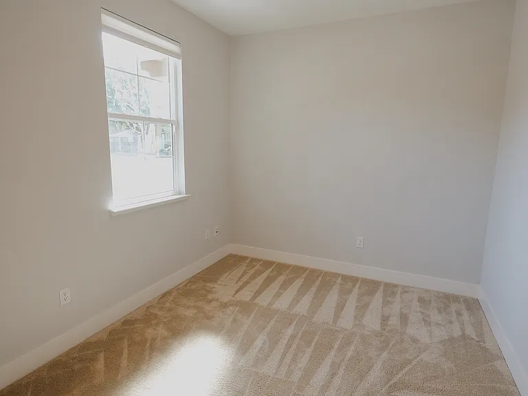 783 E Evelyn Ave — Photo 11