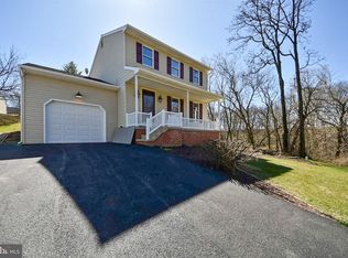 1085 Drager Rd, Columbia, PA 17512