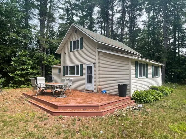 32 Dolloff Rd, Sebago, ME 04029