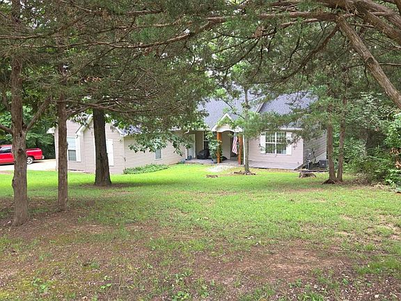 2nd image of 858 Brock Rd