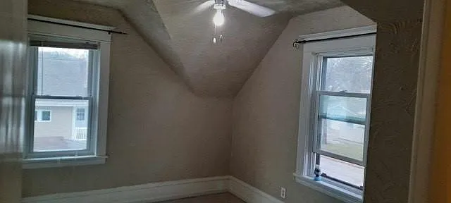 upper bedroom #1