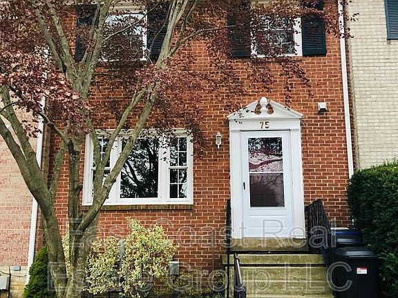 2nd image of 75 Boileau Ct