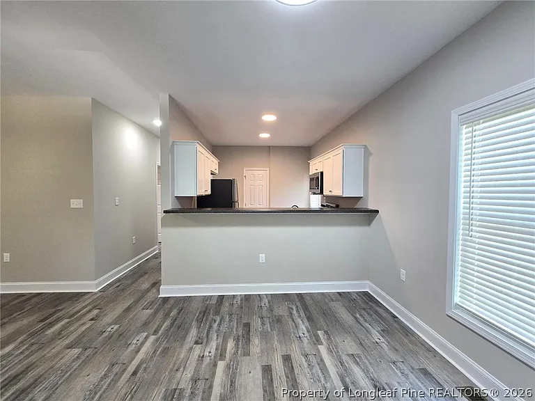 2123 Burnett Ave — Photo 12