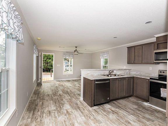 4th image of 1320 Hand Ave Lot 10