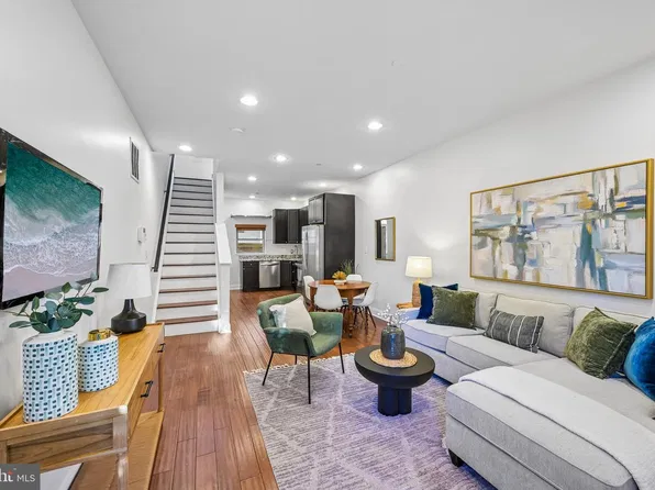 2321 E Thompson St, Philadelphia, PA 19125