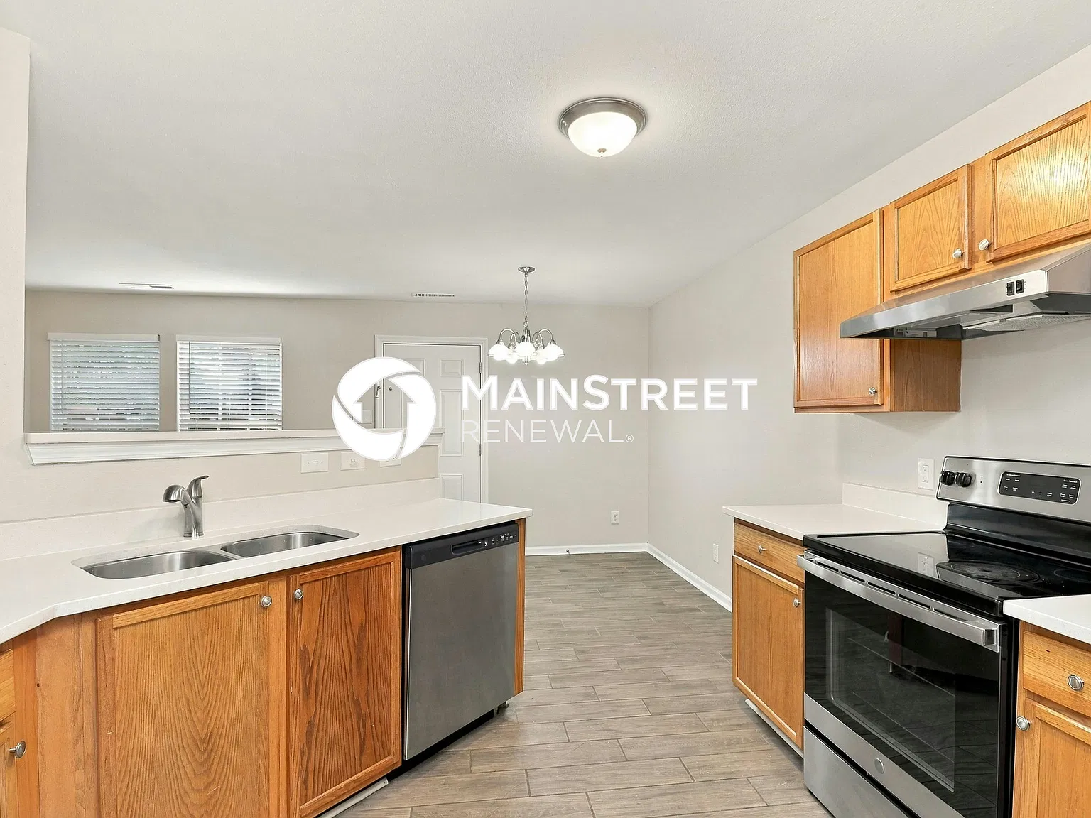 8537 Panglemont Dr — Photo 4