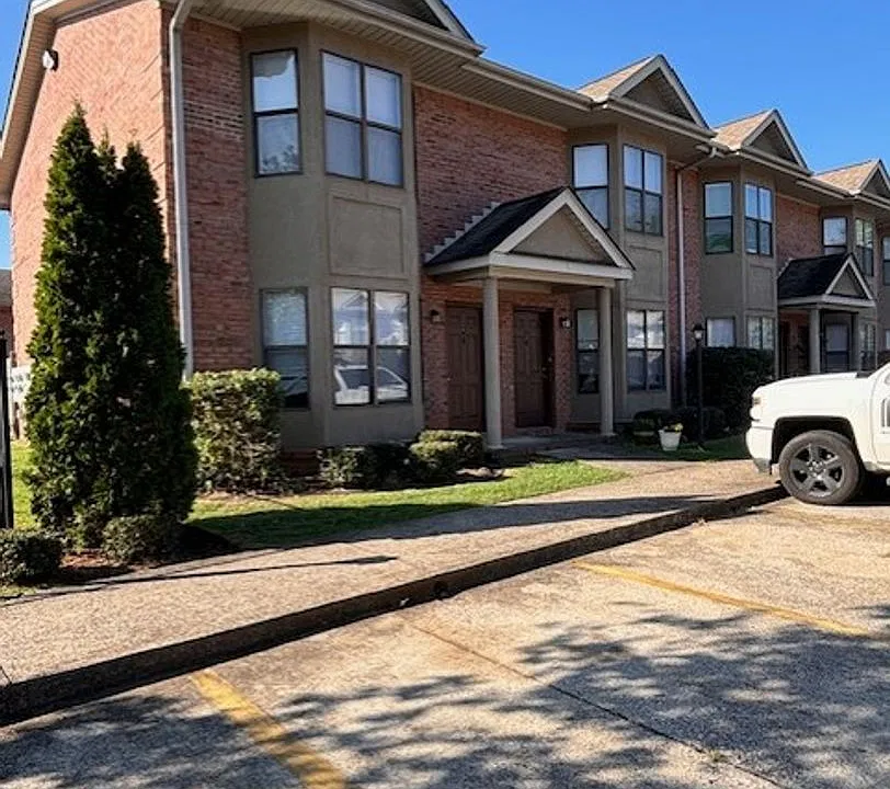 Village Parc Apartments - Centrally Located Townhomes