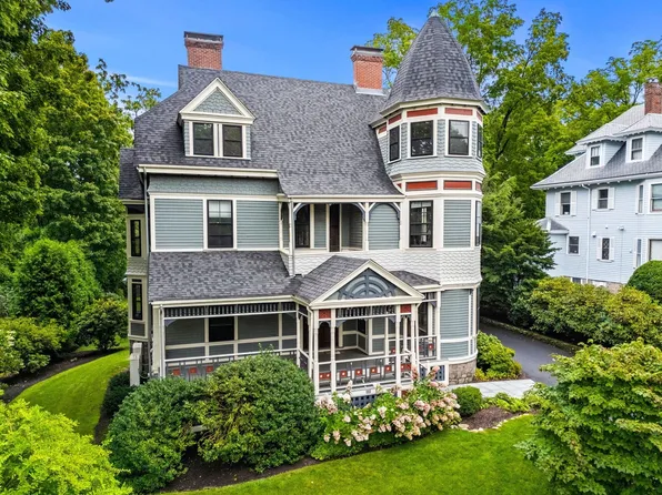 44 Putnam St, Newton, MA 02465