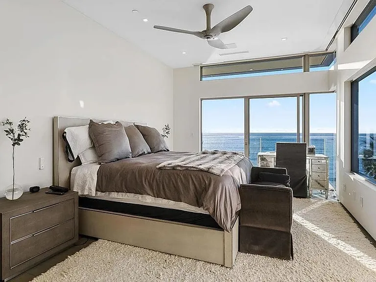 6436 Camino De La Costa — Photo 25