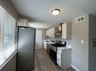 Beautifully Renovated 3 Bedroom; Right on the park and close to Stanley Marketplace!, Aurora, CO 80010