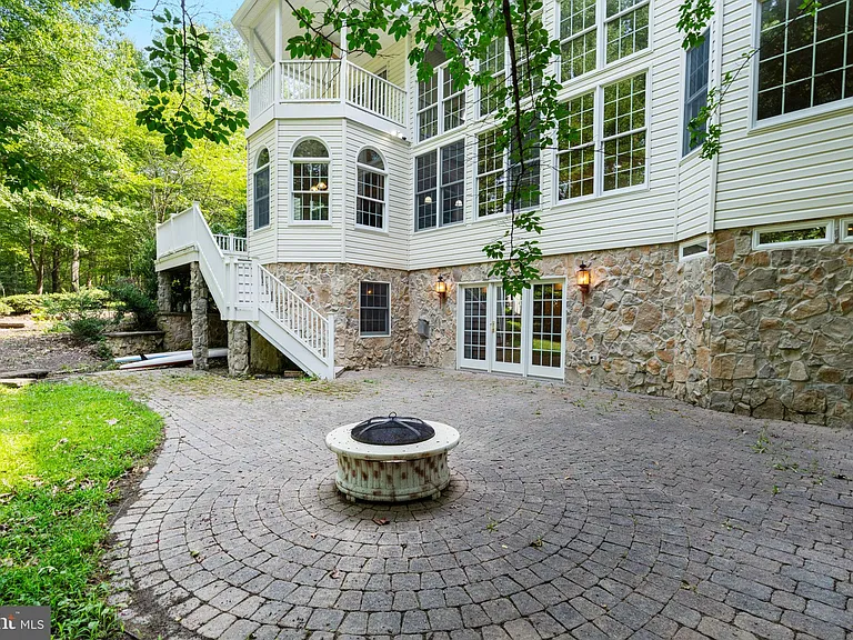 45105 Mill Creek Way — Photo 5