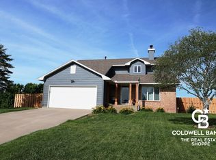 110 Winchester Ave, Garden City, KS 67846