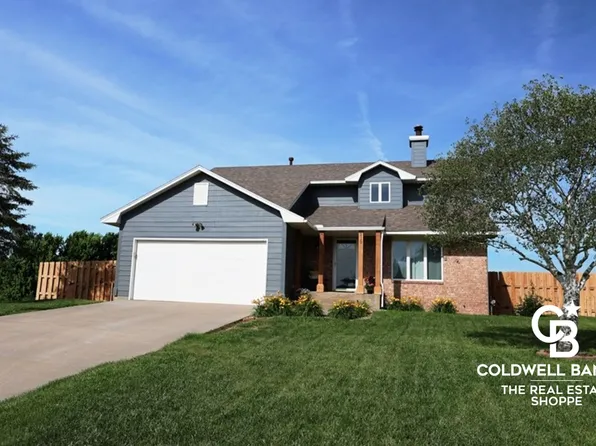 110 Winchester Ave, Garden City, KS 67846