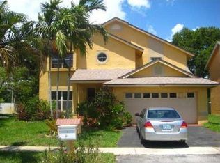 1110 SW 100th Ter, Pembroke Pines, FL 33025