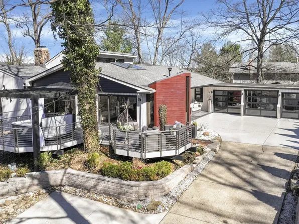 324 Mount Parnassus Dr, Granville, OH 43023