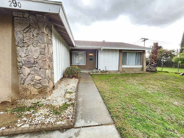 290 W Campus View Dr — Photo 7
