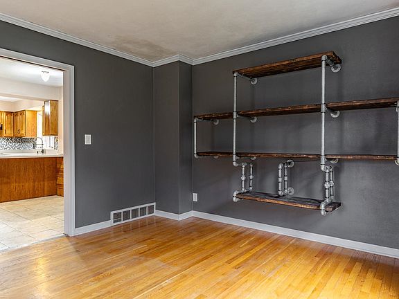 5th image of 3804 Hemlock Ct