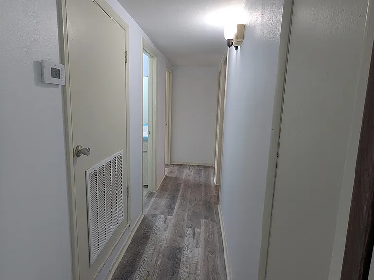 1711 Charles Cir — Photo 6
