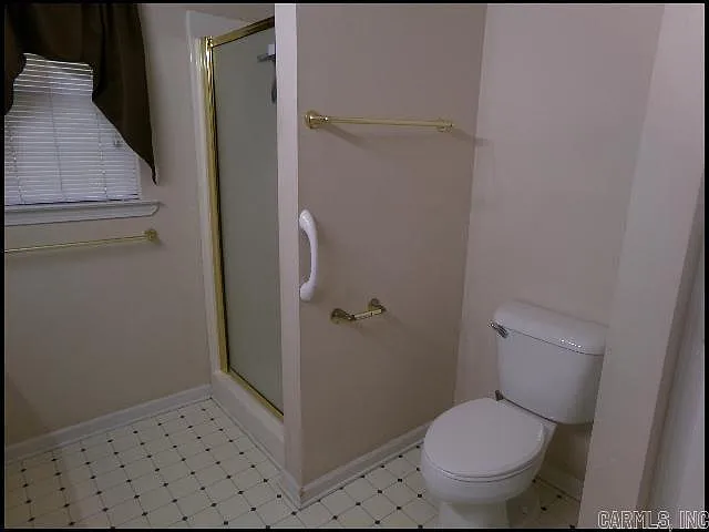 1024 Colonial Dr — Photo 18
