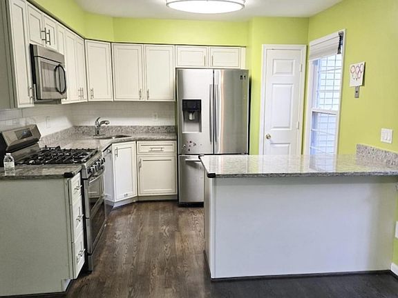 3rd image of 3606 Eagle Rock Ct