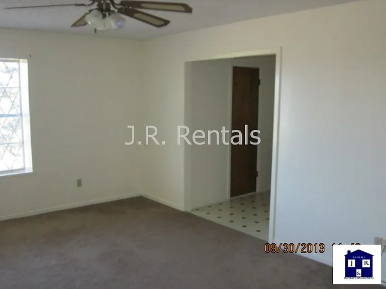 632 Manning Dr — Photo 9