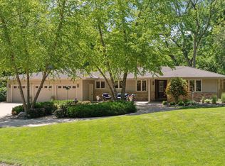 2085 Webber Hills Rd, Wayzata, MN 55391