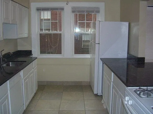 3 bed, 1650 sqft, $1,375 — Photo 4