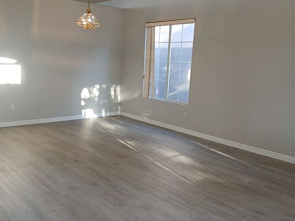 5th image of 410 Baldur Run St