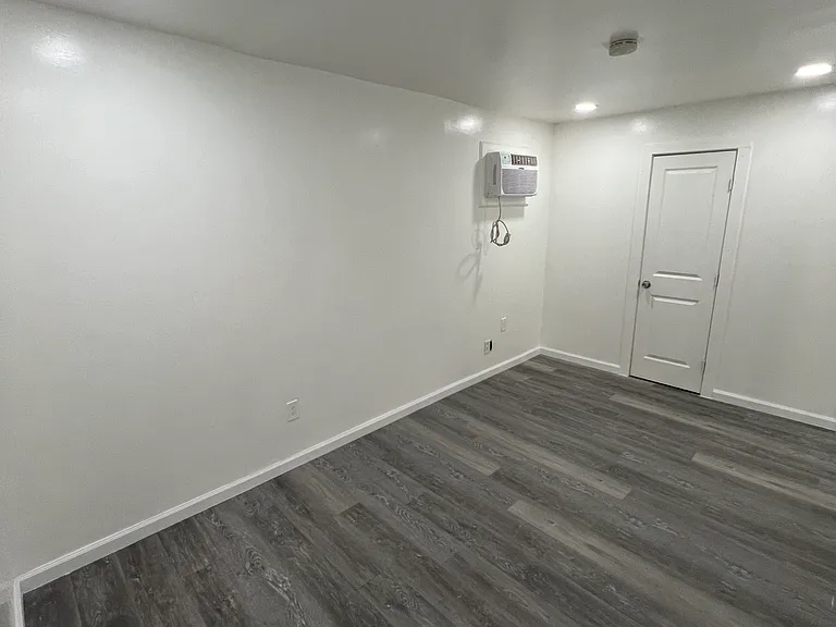 4756 N Acacia Ave #3 — Photo 10
