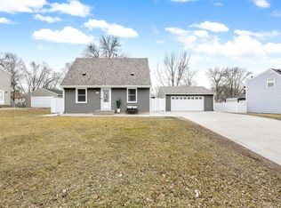 508 109th Ave NW, Coon Rapids, MN 55448