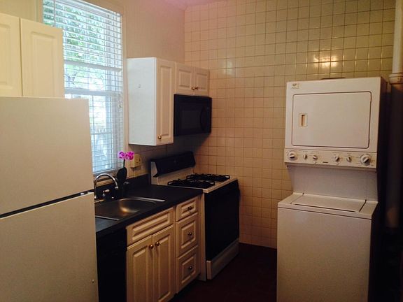 full view of kitchen minus pantry and wine rack