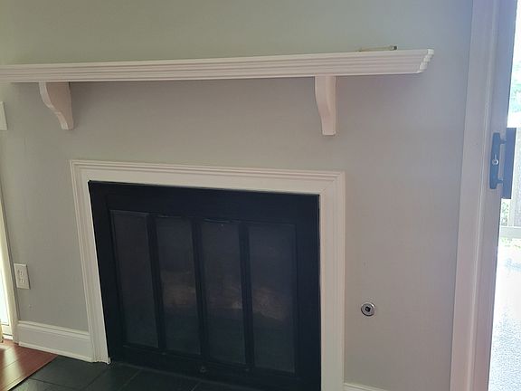 4th image of 62 Rumson Ct SE #7