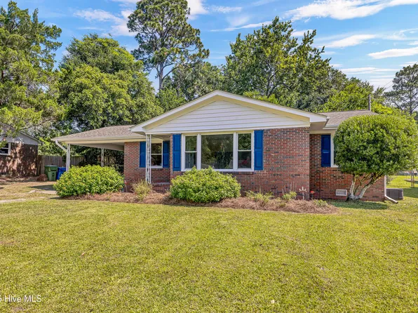 5425 Ridgewood Heights Drive, Wilmington, NC 28403