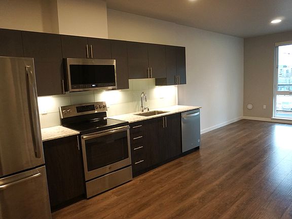 2nd image of 1085 103rd Ave NE Unit 310
