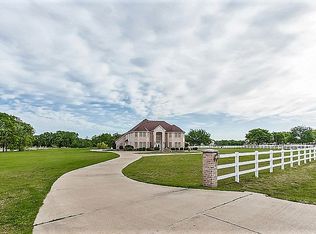 120 Ranchway Dr, Burleson, TX 76028