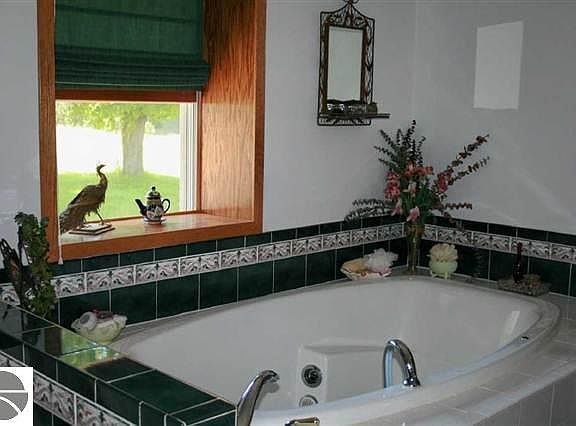 4th image of 00724A Springbrook Dr