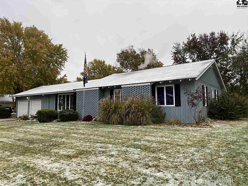 1st image of 2702 Derenda Dr