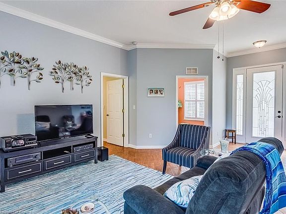 5th image of 24 Mallard Dr