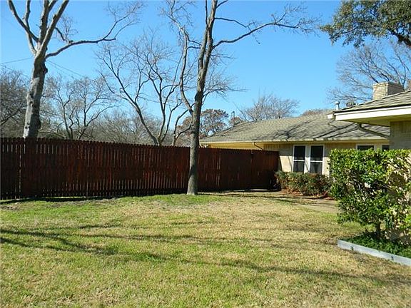 5th image of 106 N Capri Dr