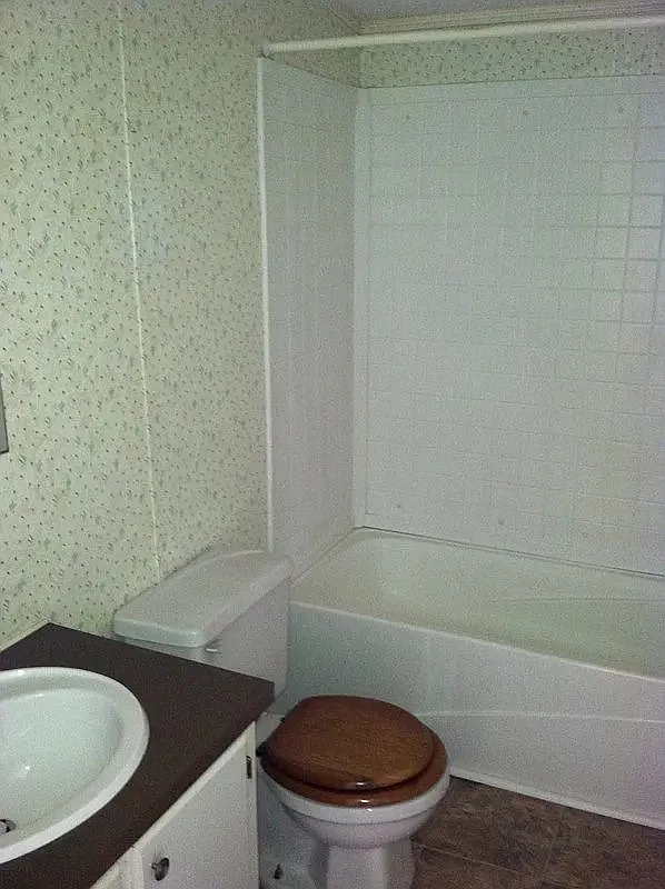 2 bed, $950 — Photo 1
